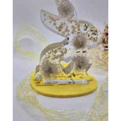 Deko Hase mit echten Blumen Natur