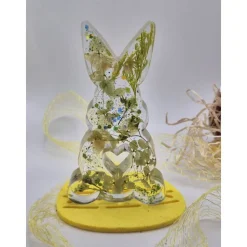 Deko Hase mit echten Blumen Hellgrün