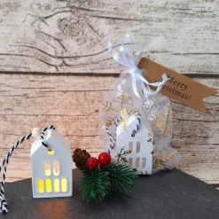 Deko Häuschen mit Ballonlicht im Organzasäckchen ~ Lichthäuser ~ Weihnachten ~ Lichthaus