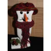 Dekofigur ULI SNOWMAN witzige Schneemanfigur aus altem Holz, dekoriert mit handgestrickter und weihnachtlicher Deko