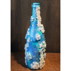 Dekoflasche GLITZERNDE KRISTALLE Upcycling bemalte Glasflasche Geschenk Winterdeko Wohndeko