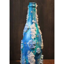 Dekoflasche GLITZERNDE KRISTALLE Upcycling bemalte Glasflasche Geschenk Winterdeko Wohndeko