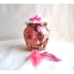 Dekoglas bauchig (Nr. 1) mit Banderole, Stoffblume und Feder, creme-rosa