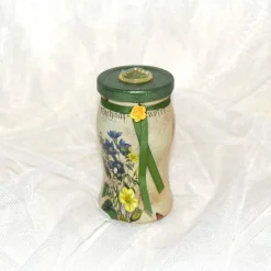 Dekoglas (Nr. 11) mit Banderole und Blumendeko