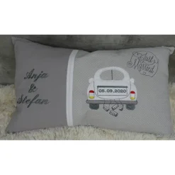 Dekokissen, Hochzeitkissen, Sofakissen, Namenskissen, Kuschelkissen, bestickt, personalisiert