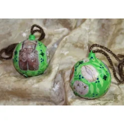 Dekokugeln 2er Set WIESNGAUDI Acrylmalerei auf Kunststoffkugel Serviettentechnik Hängedeko Kugeln Oktoberfestdeko