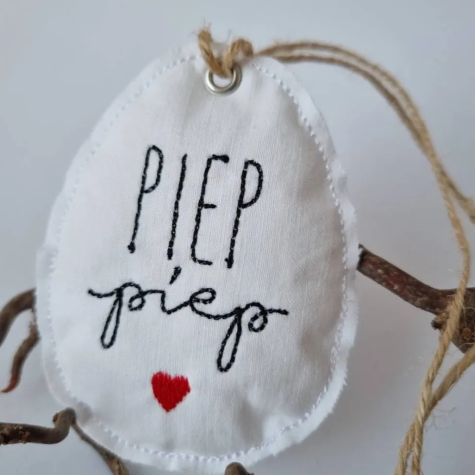 Deko-Osterei aus Vintage-Baumwollstoff "PIEP piep" - von he-ART by helen hesse