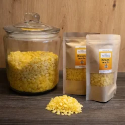 DIY-Set mit 200g Bienenwachs „Natürliche Kerzen selbst gießen“