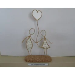 Drahtfigur "Paar mit Herzballon", personalisierbar, Geschenk für Hochzeit / Hochzeitstag / Jahrestag / Geburtstag, 22cm
