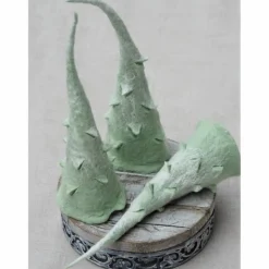 Drei kleine Filz Tannenbäume aus dem Naturmaterial Wolle in Handarbeit gefilzt; Produkt #479415