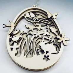 Dreilagiges Ei zum Aufhängen, plastische Frühlingsdeko in Eiform