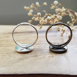 dunkles lila Ohrringe u Ringe Cabochonschmuck verschiedene Fassungen handbemalt