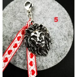 Edelstahl Anhänger Löwe für Charivari – Trachtenschmuck in verschiedenen Designs