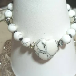 Edelstein Herz Armband Howlith weiß handgemacht Armband  Zugarmband