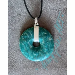 Edelstein-Donutkette  mit grün/türkis leuchtendem AMAZONIT und einer polierten  Spange in 925er Silber