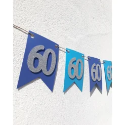 Edle Girlande zum 60. Geburtstag in Blau und Silber. Hochwertige Wimpelkette als Dekoration zum Geburtstag. Handgefertig