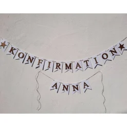 Edle Girlande zur Konfirmation, auf Wunsch personalisiert. Gold und Weiß.