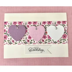 Edle Grußkarte, Herzen und Blumen, Handarbeit mit Umschlag