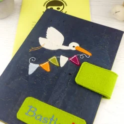 edle U-Heft Hülle aus Kork, personalisiert, Storch, Geschenke zur Geburt, Geschenkidee Taufe