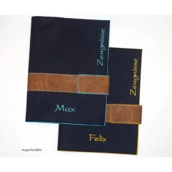 Edle Zeugnismappe A4 personalisiert – Dunkelblau aus Filz & Kork, Geschenk zur Einschulung Junge