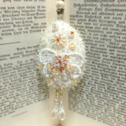 Ei Ornament creme weiß beidseitig bestickt Unikat Osterei handmade shabby chic Wohndeko