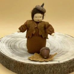 Eicheljunge - Jahreszeitentisch - Blumenkind - Herbst