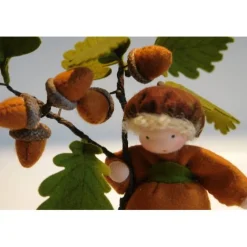 Eichelmädchen - Blumenkind - Jahreszeitentisch - Waldorf Art- Art.Nr. HE30