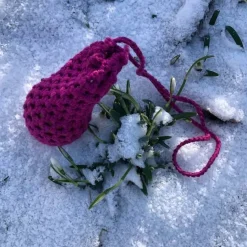 Eine Eierschleuder / Eiernetz / Ostereierschleuder / Ostereiernetz Hyazinthe