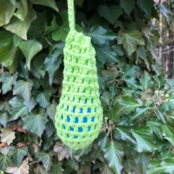 Eine Eierschleuder / Eiernetz / Ostereierschleuder / Ostereiernetz apfelgrün