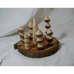 Eine sehr schöne kleine Baumgruppe auf einer Zwetschgenscheibe