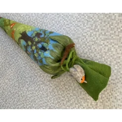 einmalige Schultüte aus Filz für Jungen und Mädchen, die den Wald lieben, Zuckertütenhülle Wald aus Filz