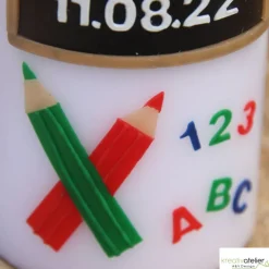 Einschulungskerze personalisierbar mit Schiefertafel und Buntstiften, Kerze Einschulung, Geschenk Schulanfang mit Name