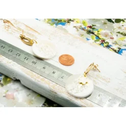 Elegante Ohrstecker in goldfarben, beige, Brautschmuck Ohrringe, handgemachtes Unikat, Weihnachtsgeschenk frau