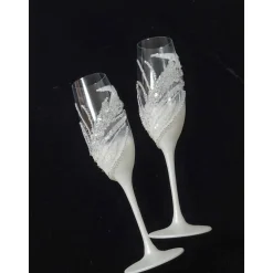 Elegantes Hochzeitsset aus Samt mit Stickerei und Pailletten – personalisiert, romantisch & luxuriös handgefertigt