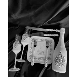 Elegantes Hochzeitsset aus Wildleder mit Kristallen – personalisiert, romantisch & luxuriös handgefertigt