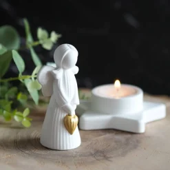 Engel stehend mit Goldherz - handgemachter Schutzengel aus Gießkeramik