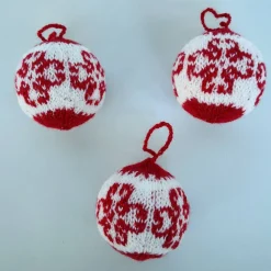 3er Set gestrickte Weihnachtsbaumkugeln