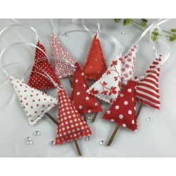 10er Set kleine Tannenbäume rot/weiß – Handgemachte Weihnachtsdeko & Geschenkanhänger