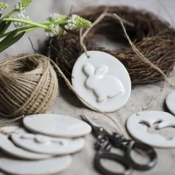 3er Set Osteranhänger aus Keramik - handgetöpferte Osterdekoration