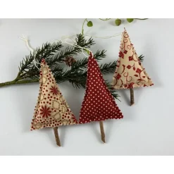 3er Set Tannenbäume dunkelrot/beige – Handgemachte Weihnachtsdeko & Geschenkanhänger