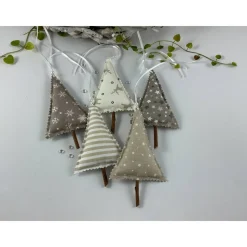 5er Set Tannenbäume natur/taupe – Handgemachte Weihnachtsdeko & Geschenkanhänger