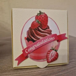 Erdbeere / Geschenkverpackung / Cupcake / süß / Geschenkverpackung in Erdbeer Motiv / Erdbeeren Verpackungsideen