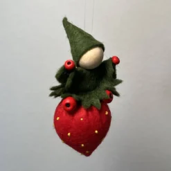 Erdbeerwichtel- Blumenkind - Jahreszeitentisch - Sommer