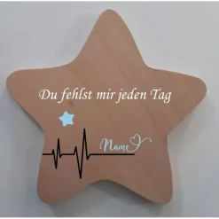 Erinnerung an ein Sternenkind, Geschenk für Sterneneltern, individuelle gestaltetes Trauergeschenk, Naturholz Stern