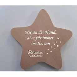 Erinnerung an ein Sternenkind, Geschenk für Sterneneltern, individuelle gestaltetes Trauergeschenk, Naturholz Stern