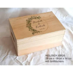 Erinnerungsbox aus Holz Hochzeit Design Eukalyptus links