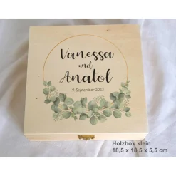 Erinnerungsbox aus Holz Hochzeit Design Eukalyptus unten