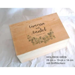 Erinnerungsbox aus Holz Hochzeit Design Eukalyptus unten