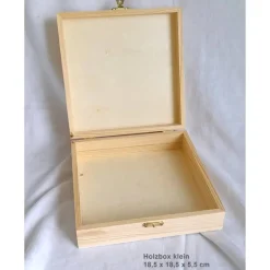 Erinnerungsbox aus Holz im Design Pfeil