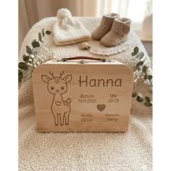 Erinnerungsbox Baby mit Gravur – Personalisierte Holzkiste zur Geburt & Taufe – Babybox Junge & Mädchen 23x16x9 cm